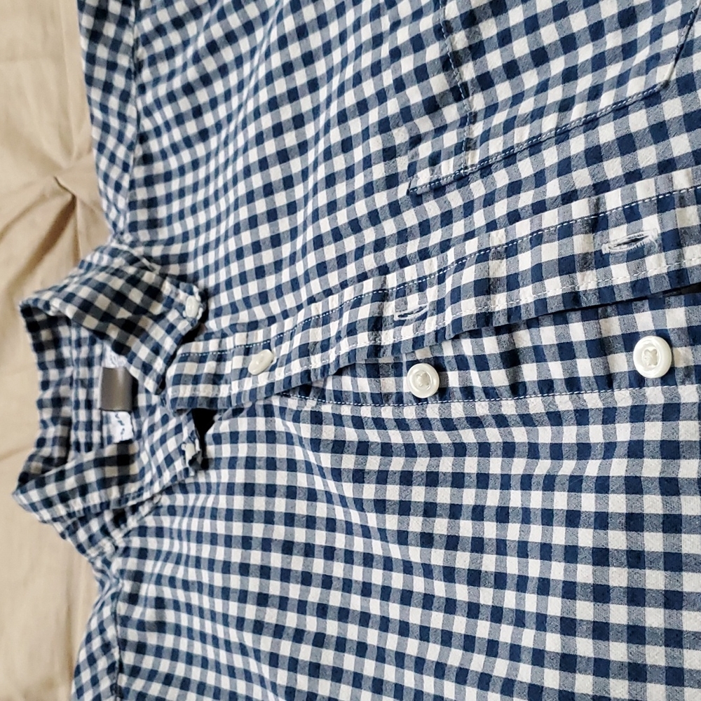 Teen boys long sleeve old navy shirt